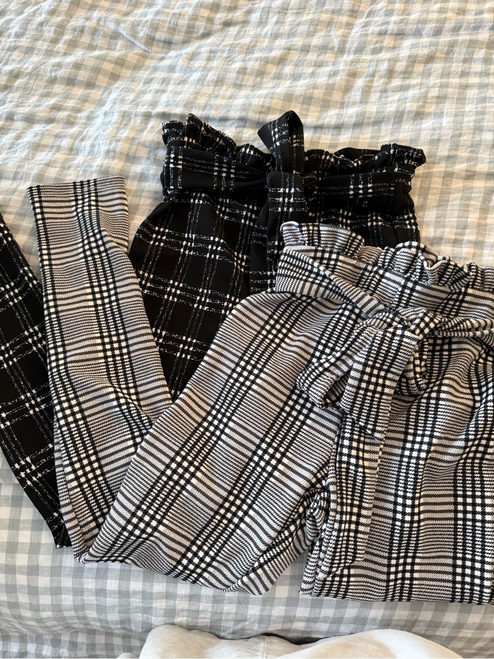 SHEIN Black & White Plaid Paperbag Waist Pants